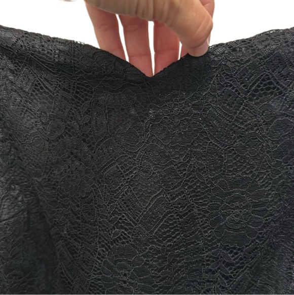 Black lace dress off the shoulder 2X - Picture 7 of 11